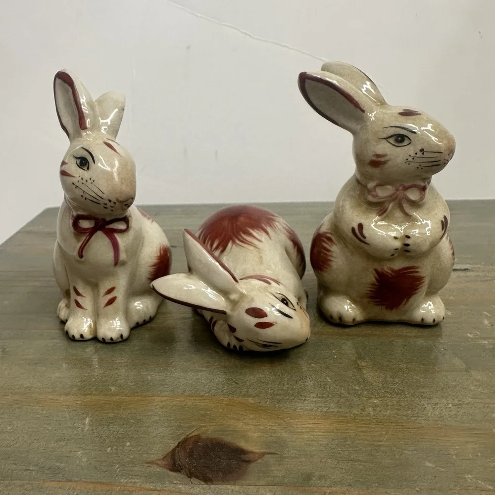Lot Of 3 Staffordshire Style Bunny Rabbit Small Porcelain Figurine 3-4